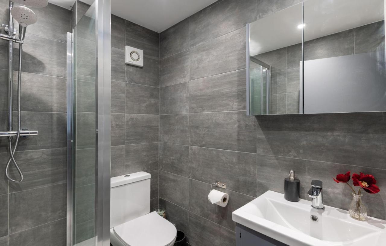 Spacious And Modern 4 Bed Apartment Next To Borough Station ロンドン エクステリア 写真