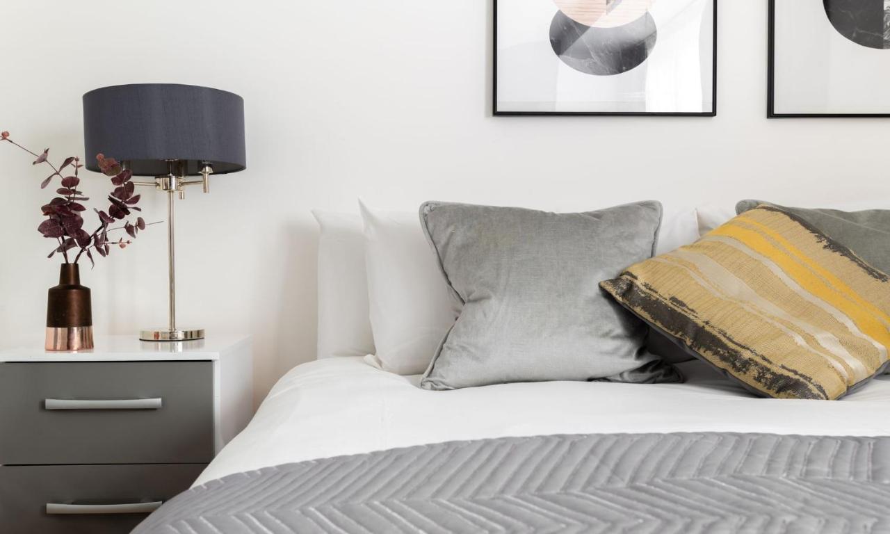 Spacious And Modern 4 Bed Apartment Next To Borough Station ロンドン エクステリア 写真