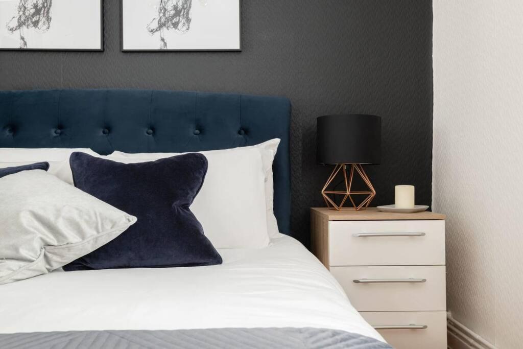 Spacious And Modern 4 Bed Apartment Next To Borough Station ロンドン エクステリア 写真